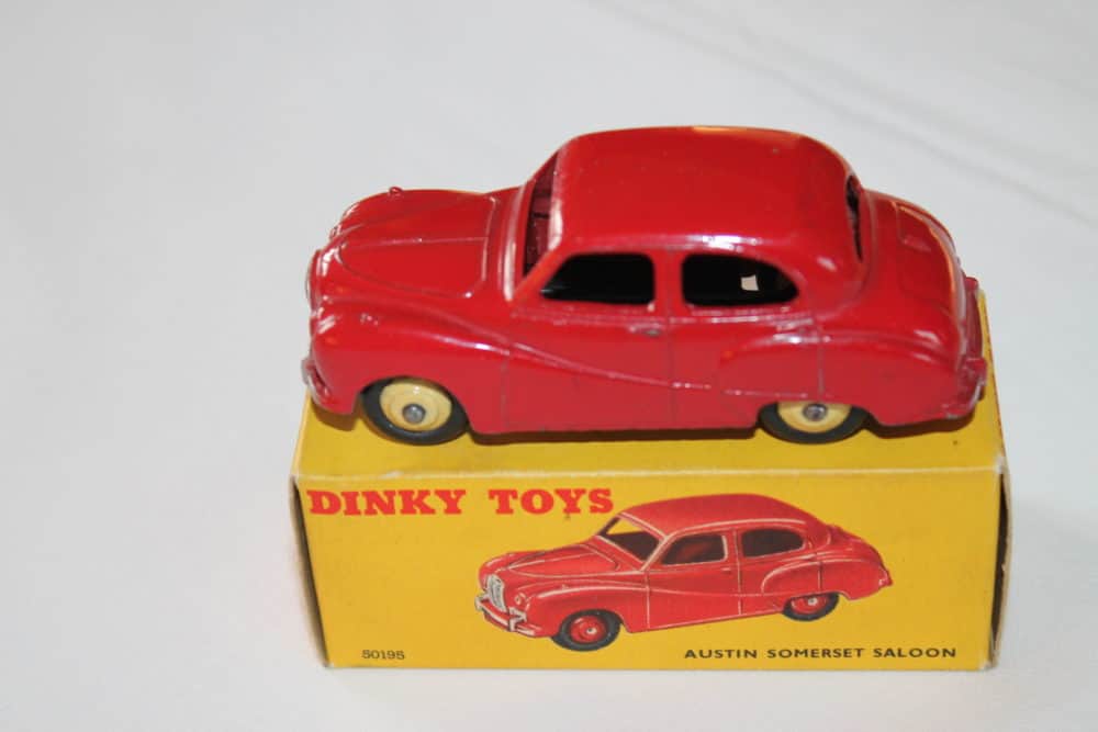 Dinky Toys 040J/161 Austin Somerset