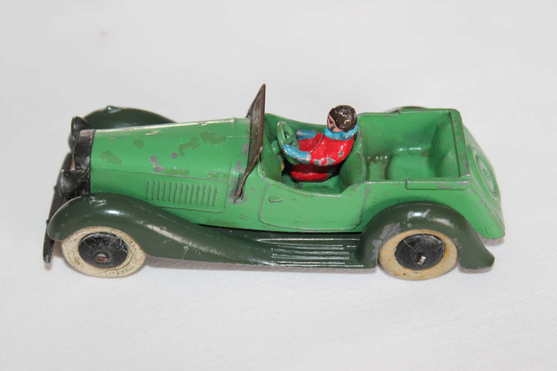 Dinky store diecast toys