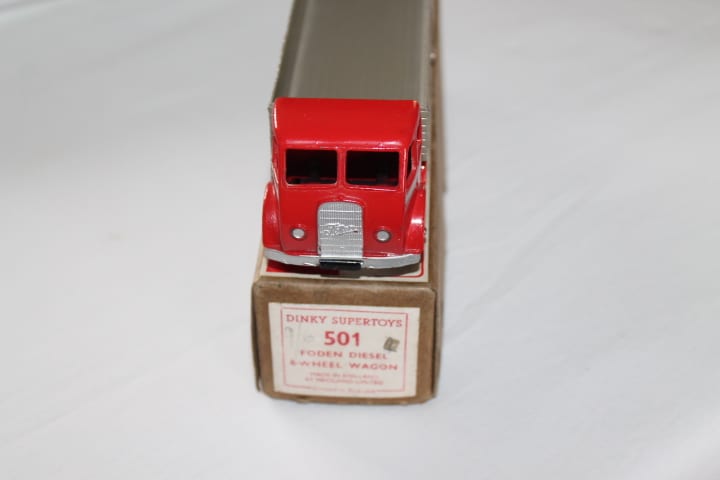 Dinky Toys 501 1st Cab Foden 8 Wheel Wagon-front