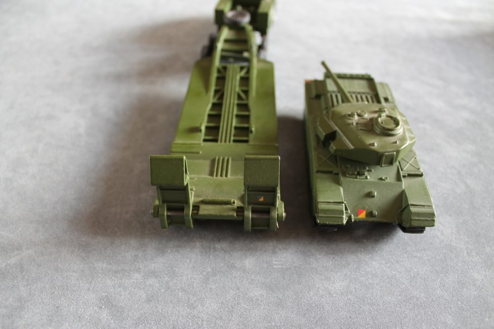 tank transporter & tank gift set dinky toys 698 back