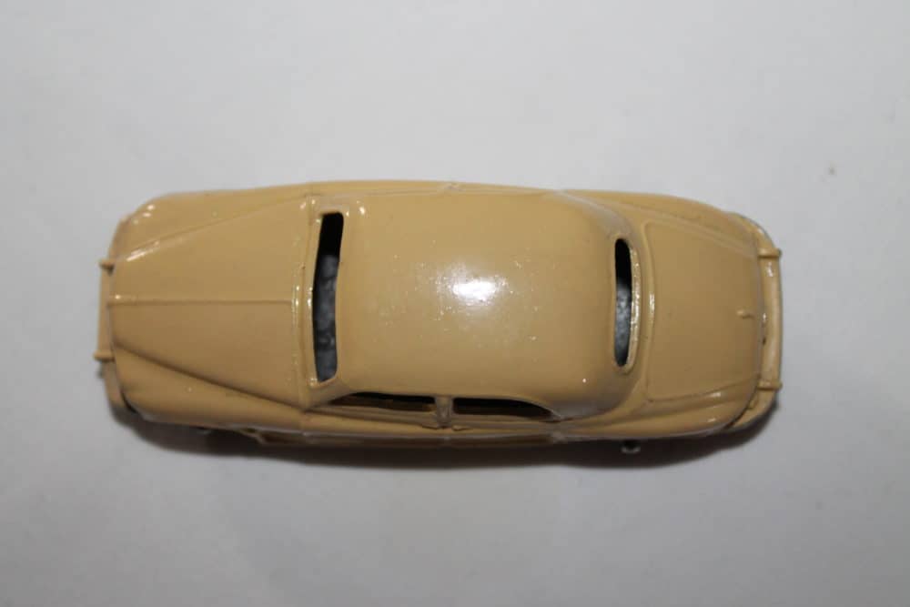 Dinky Toys 140B/156 Rover 75 Saloon-top