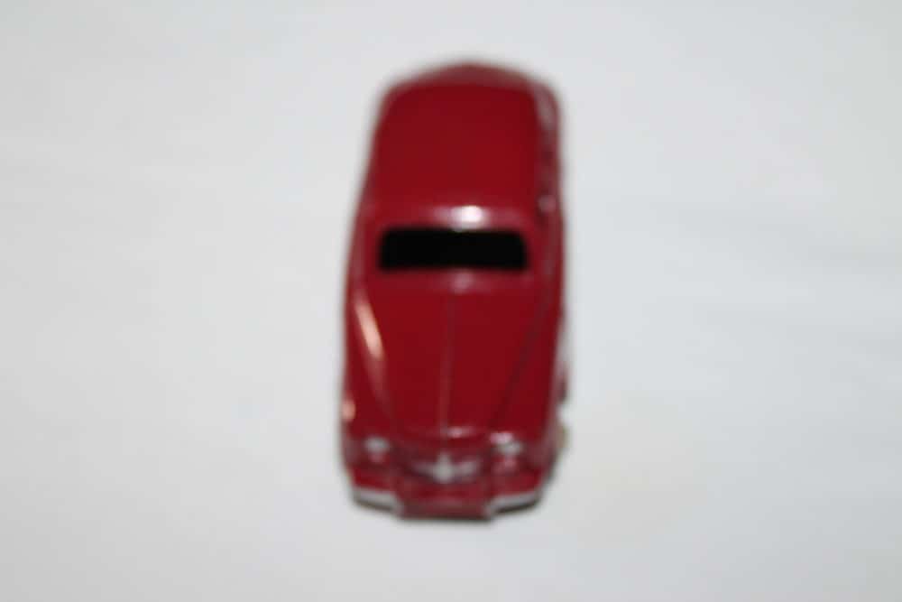 Dinky Toys 156 Rover 75 Saloon-front