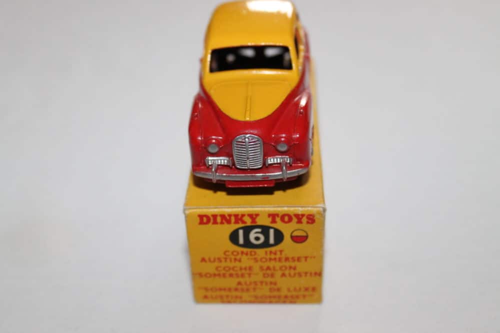 Dinky Toys 161 Austin Somerset-front