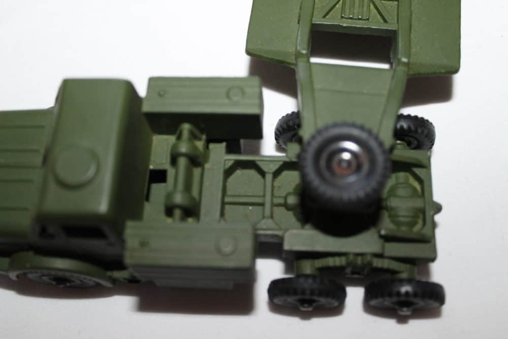 Dinky Toys 660 4 Tank Transporter-sparewheel