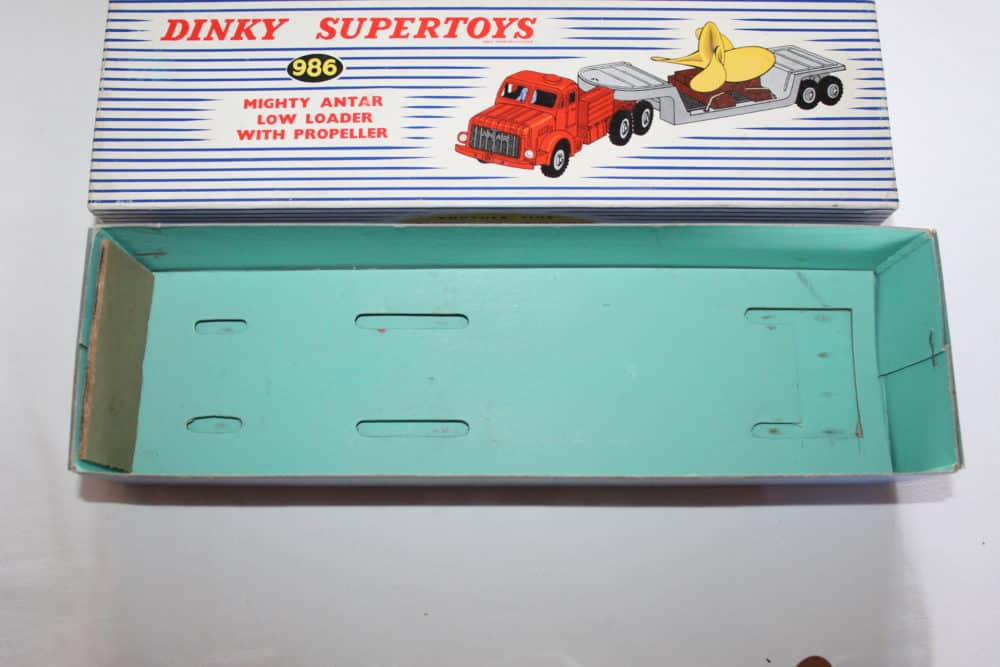 Dinky Toys 986 Mighty Antar with Propeller-fully open box