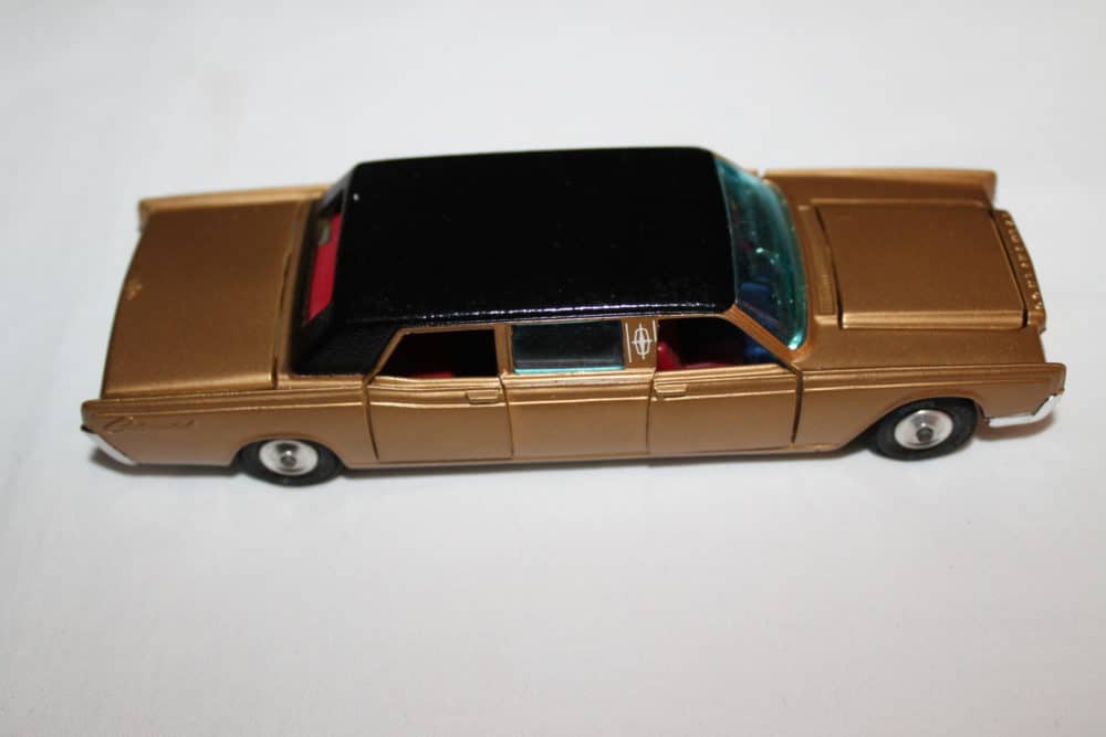 Corgi Toys 262 Lincoln Continental-rightside