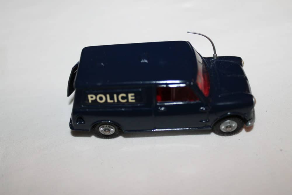 Corgi Toys 448 B.M.C. Mini Police Van with Tracker Dog-rightside