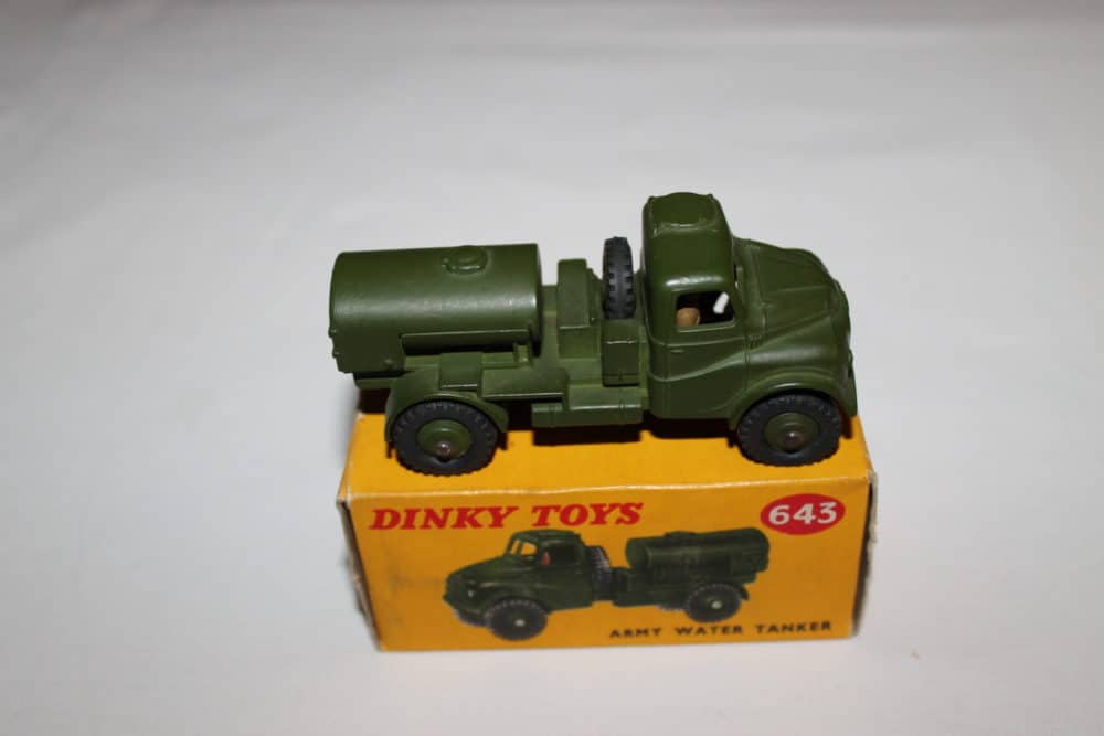 Dinky Toys 643 Army Water Tanker-side
