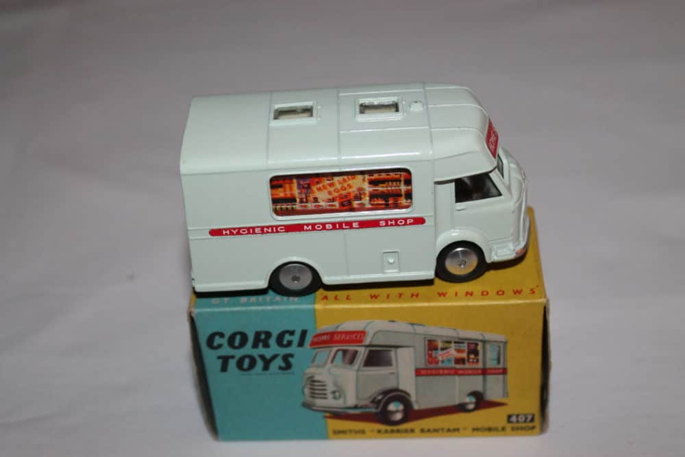 Corgi Toys 407 Smith's Karrier Bantam Mobile Shop-side