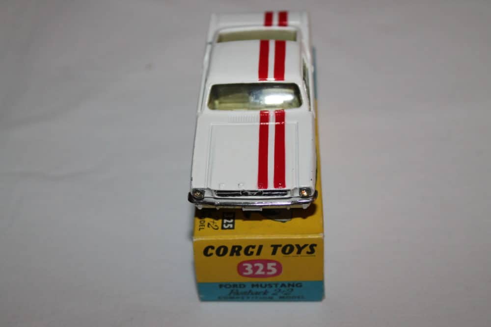 Corgi Toys 325 Ford Mustang Competition-front