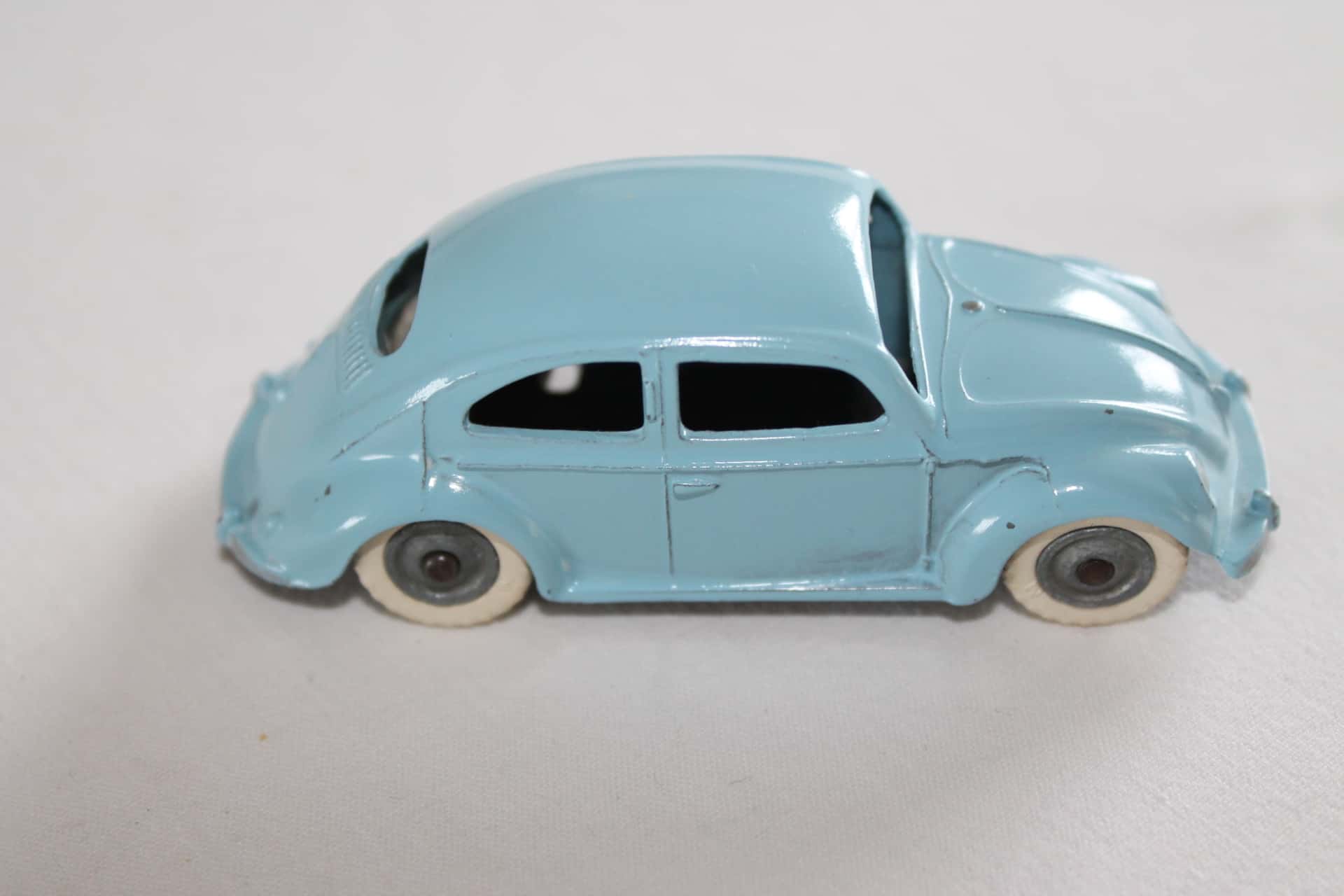 Dinky Toys 181 VW Beetle South Africa version Diecast