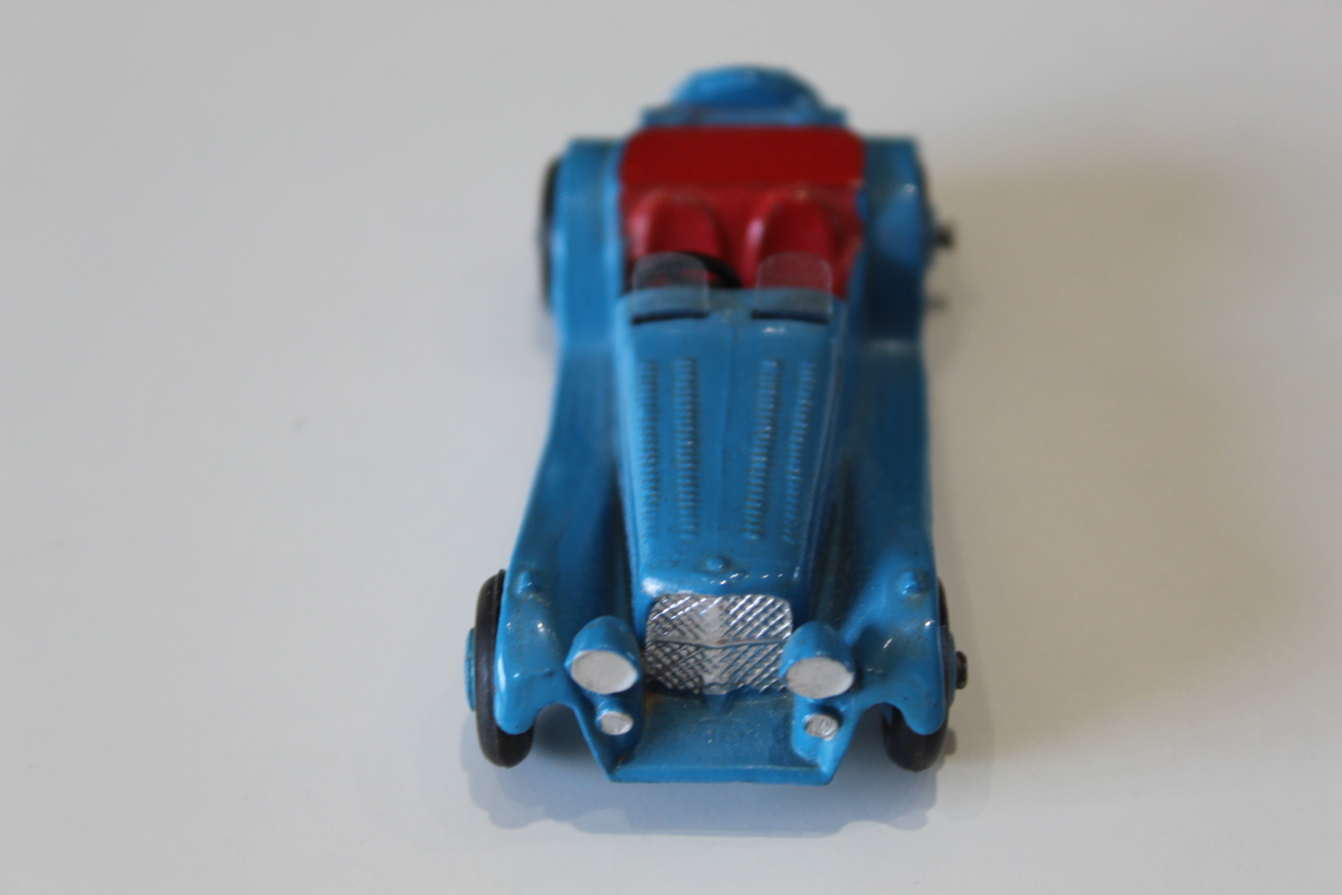 jaguar ss dinky toys 38f front