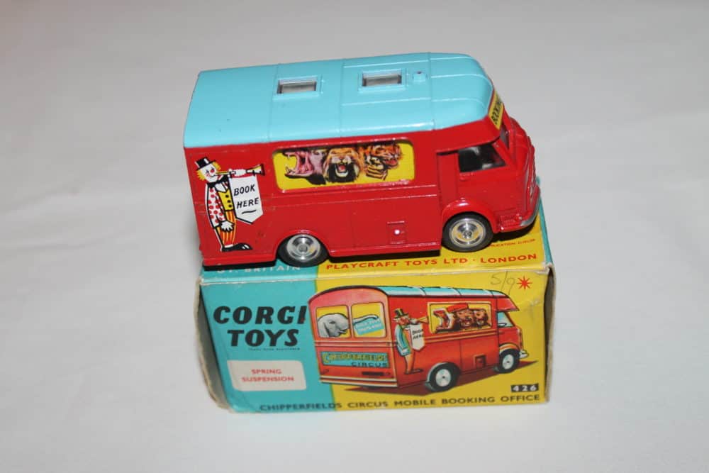 Corgi Tiys 426 Chipperfields Circus Mobile Booking Office-side
