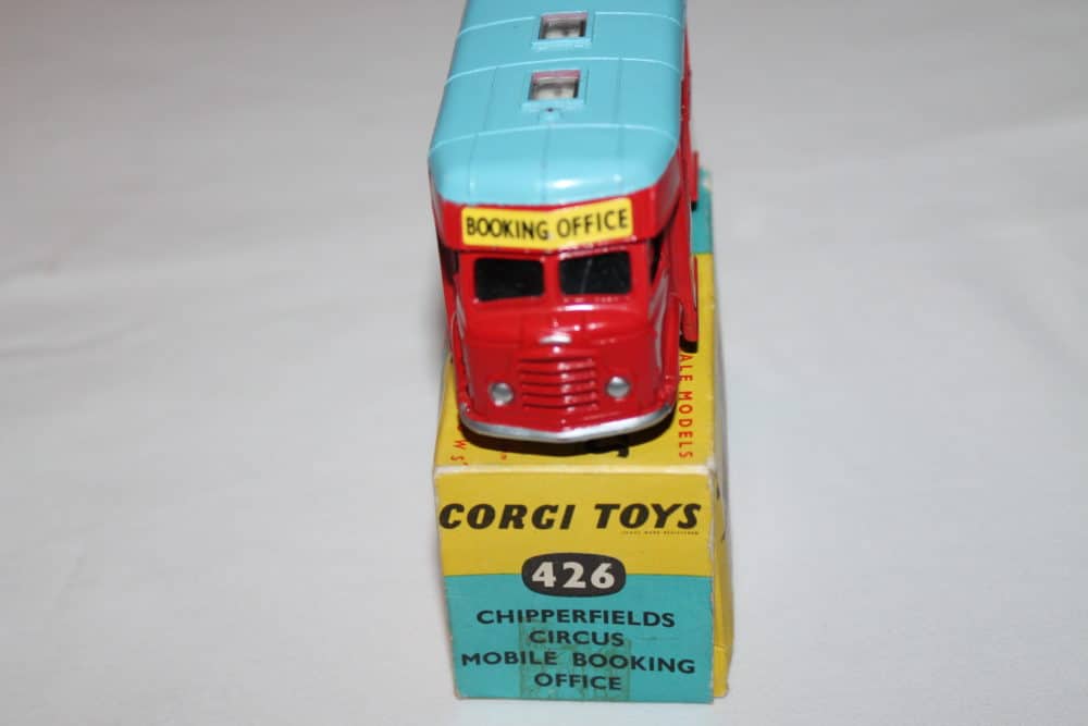 Corgi Tiys 426 Chipperfields Circus Mobile Booking Office-front