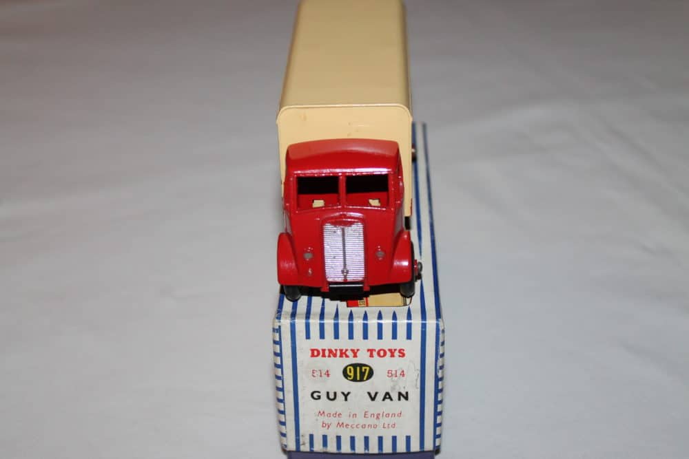 Dinky Toys 917 Guy Spratts Van-front