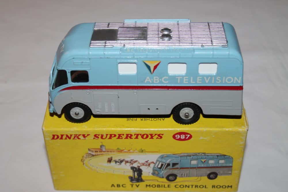 Dinky Toys 987 A.B.C. TV Mobile Control Room