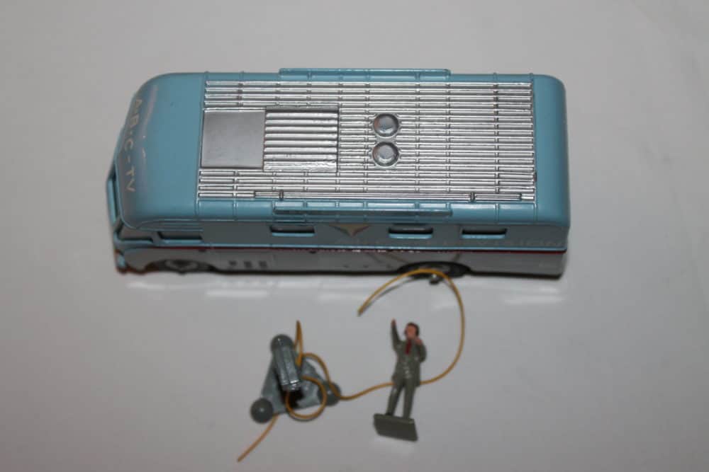 Dinky Toys 987 A.B.C. TV Mobile Control Room-top