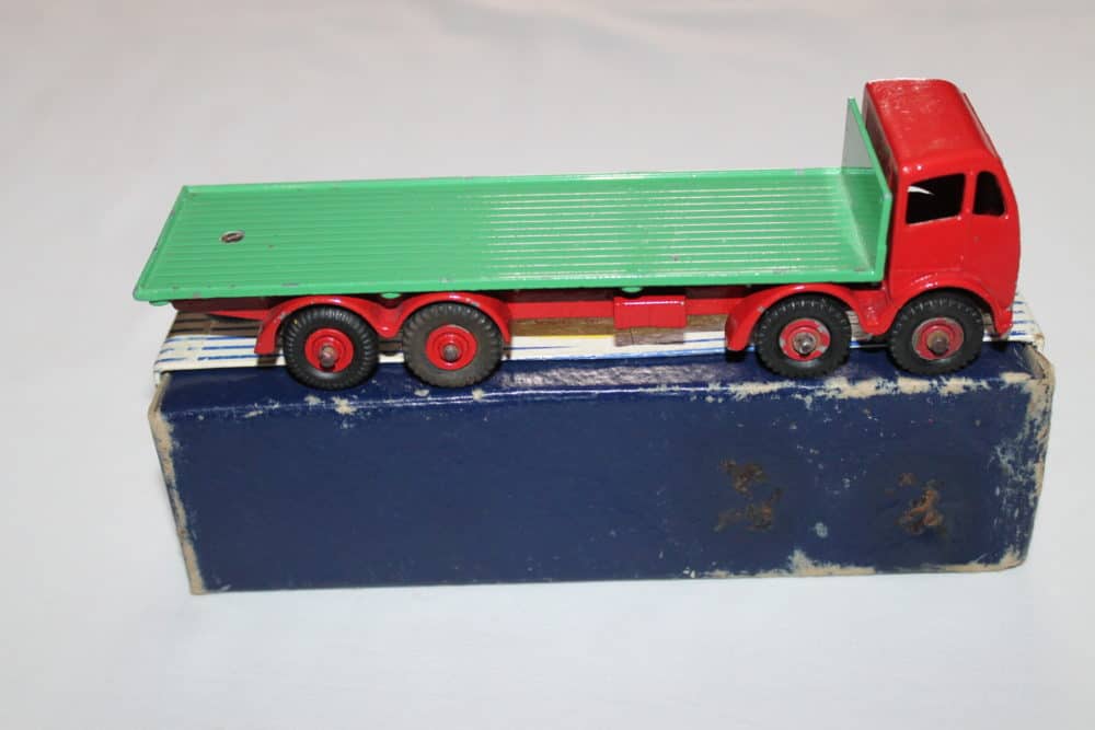 Dinky Toys 902 Foden 2nd Cab Flatbed Lorry-side