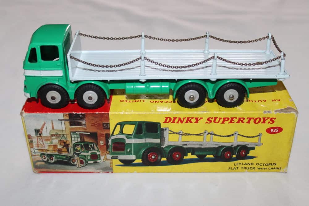 Dinky Toys 502 2nd Cab Foden Flat truck