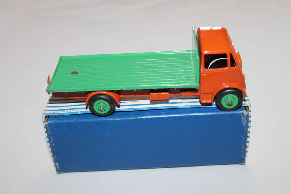 Dinky Toys 512 Guy Flat Truck-side