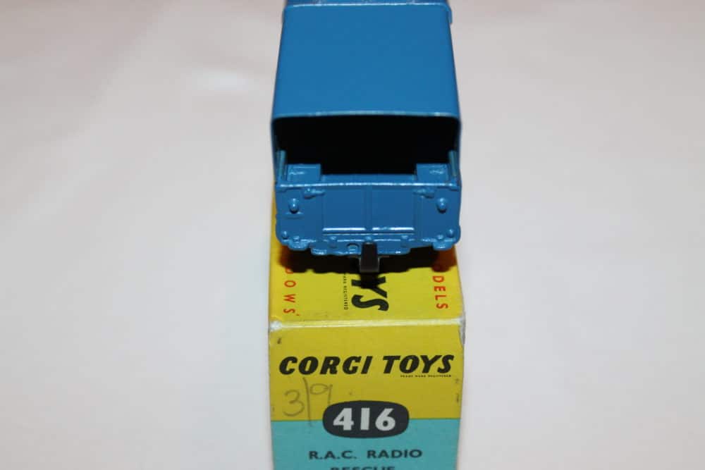 Corgi Toys 416 R.A.C. Radio Rescue Land Rover-back