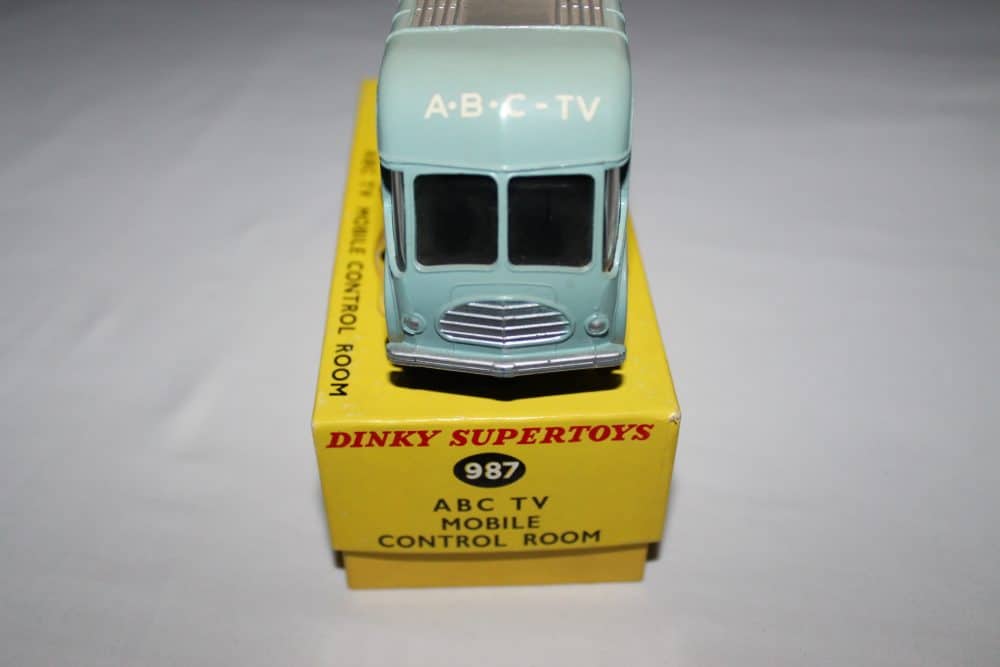 Dinky Toys 987 A.B.C. TV Mobile Control Room-front