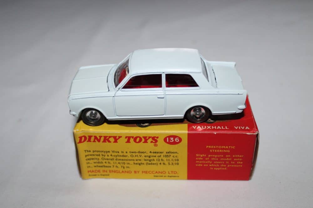 Dinky Toys 136 Vauxhall Viva