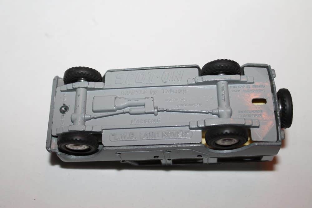 Spot-On Toys 161 L.W.B. Land Rover-base