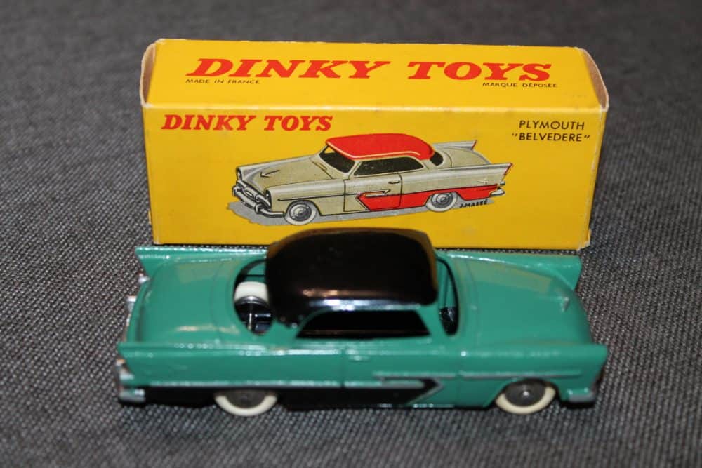 plymouth-belvedere-green-and-black-co0nvex-wheels-french-dinky-24d-side