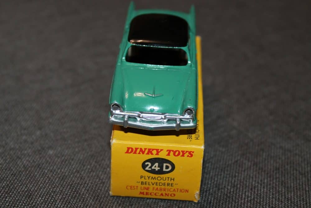 plymouth-belvedere-green-and-black-co0nvex-wheels-french-dinky-24d-front