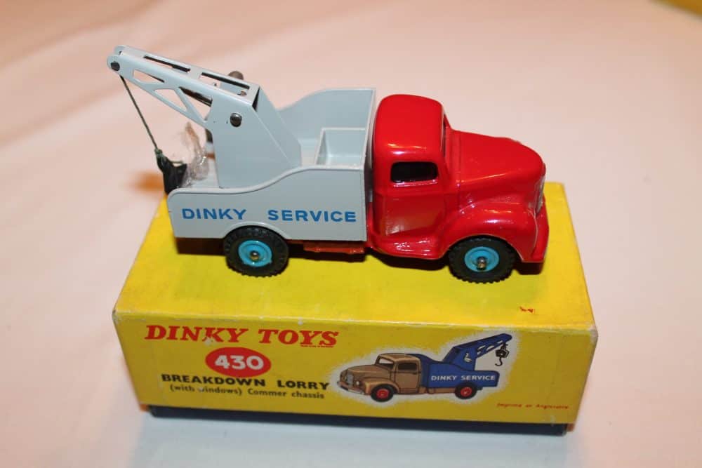 Dinky Toys 430 Breakdown Lorry-side