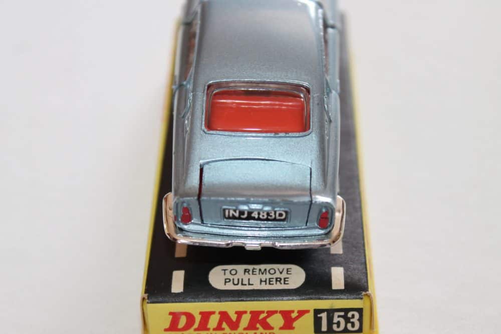 Dinky Toys 153 Aston Martin DB6-back