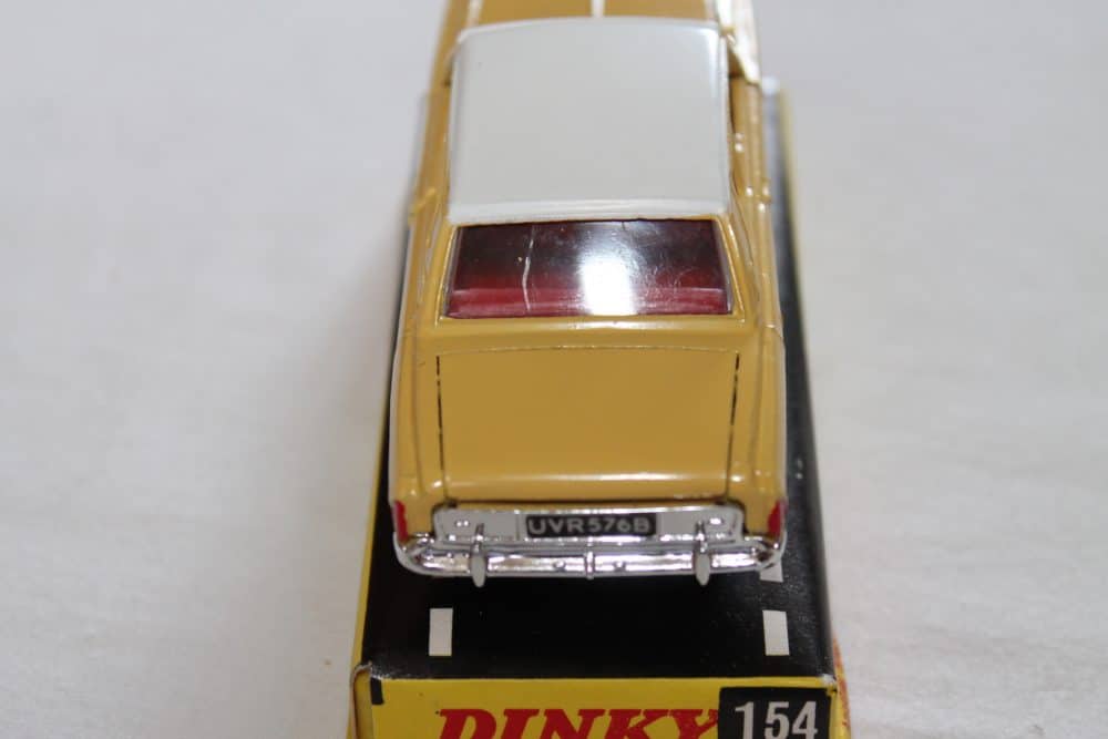 Dinky Toys 154 Ford Taunus 17M-back