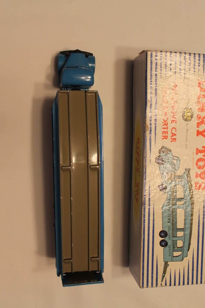 Dinky Toys 582 Pullmore Car Transporter-top
