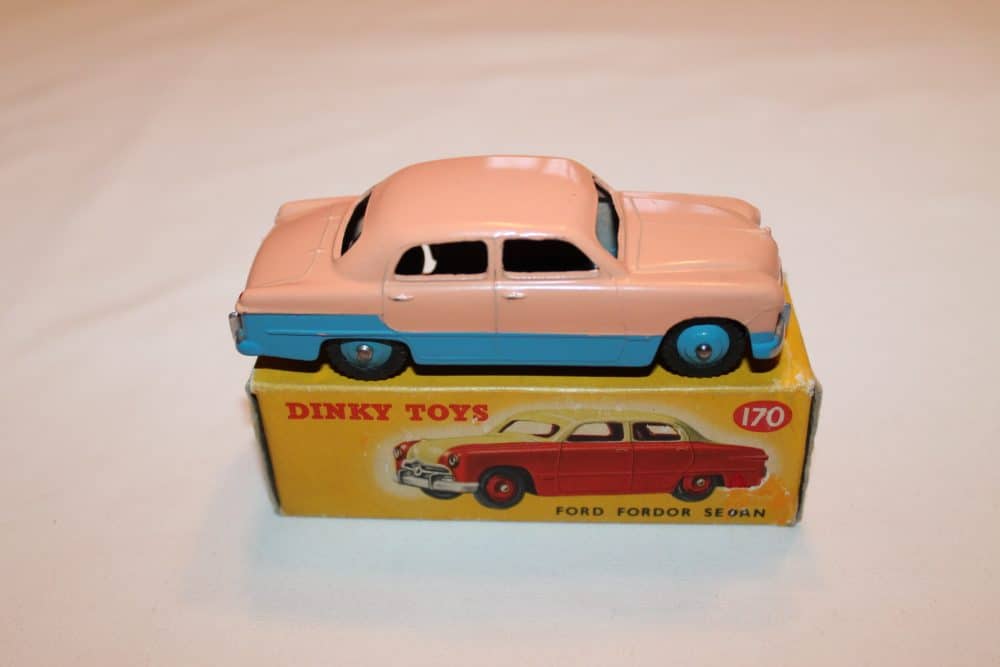 Dinky Toys 170 Ford Forder Lowline-side
