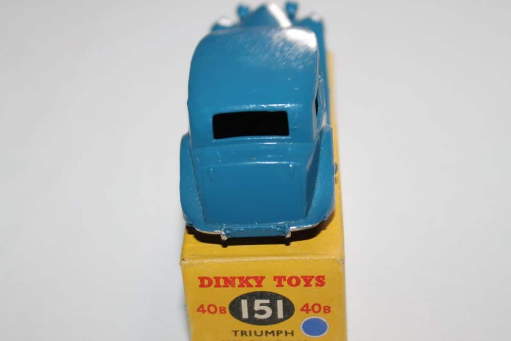 Dinky Toys 040B/151 Triumph 1800-back