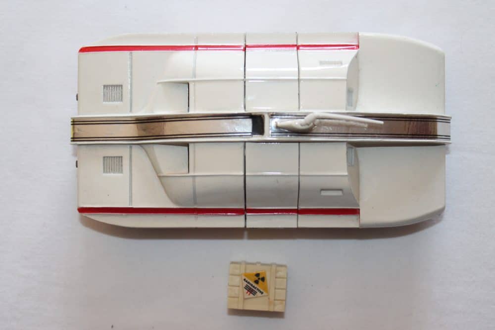 Dinky Toys 105 'Captain Scarlett' Maximum Security Vehicle-topclosed doors