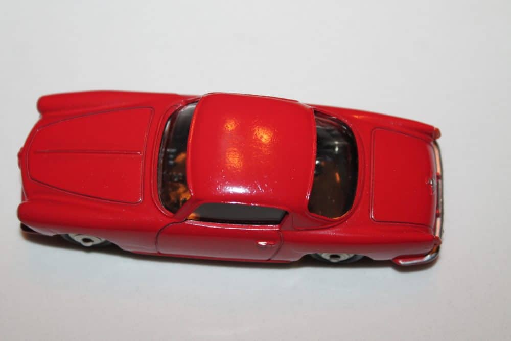 French Dinky Toys 024J Alfa Romeo 1900 Sprint-top