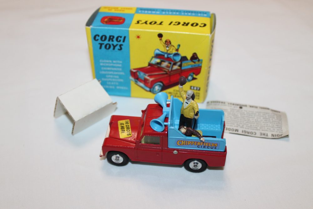 chipperfields land rover parade vehicle corgi toys 487