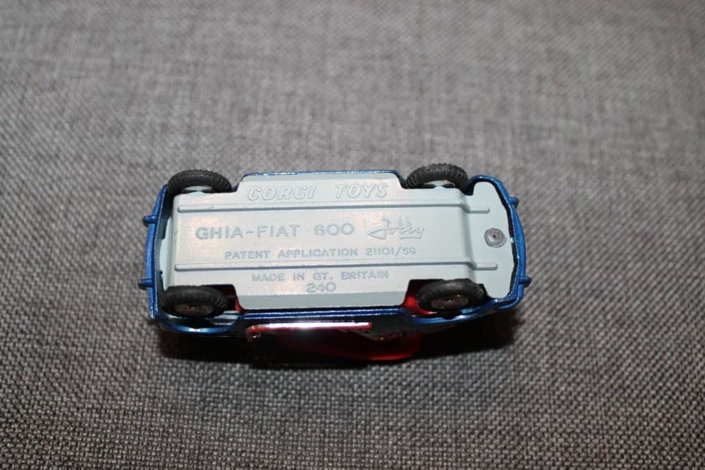 ghia-fiat-600-dark-metallic-blue-corgi-toys-240-base