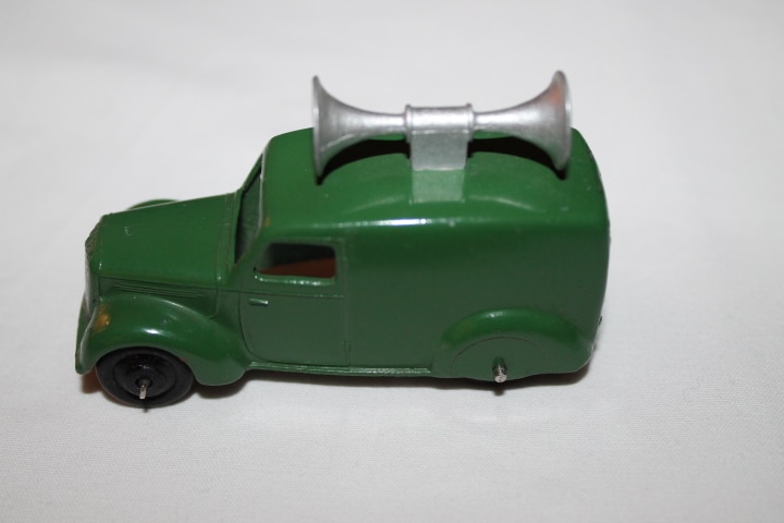 Dinky Toys 034C Loudspeaker Van