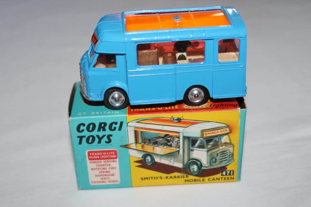 Corgi Toys 471 Smith's Karrier Mobile Canteen 'Joe's Diner'
