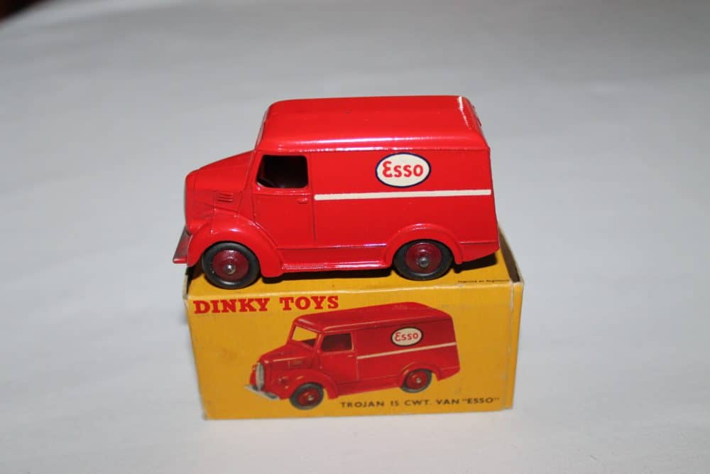 Dinky Toys 031A/450 Trojan 'ESSO' Van