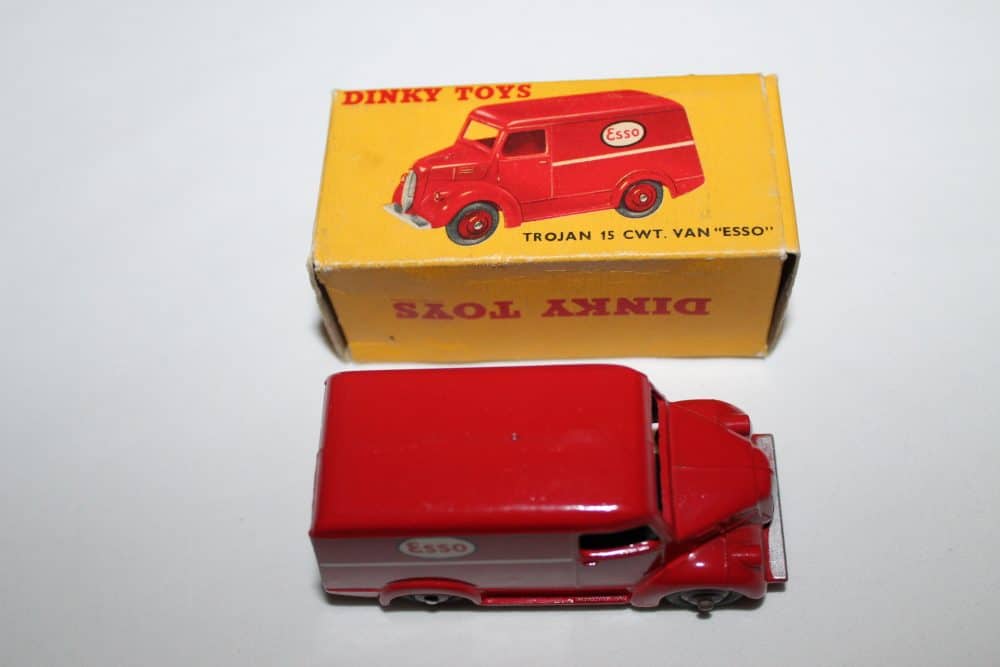 Dinky Toys 031A/450 Trojan 'ESSO' Van-top