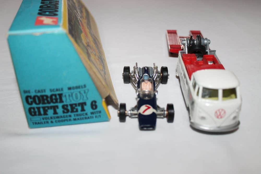 Corgi Toys Gift Set 6 Volkswagen Truck with Trailer & Cooper-Maserati F/1-front