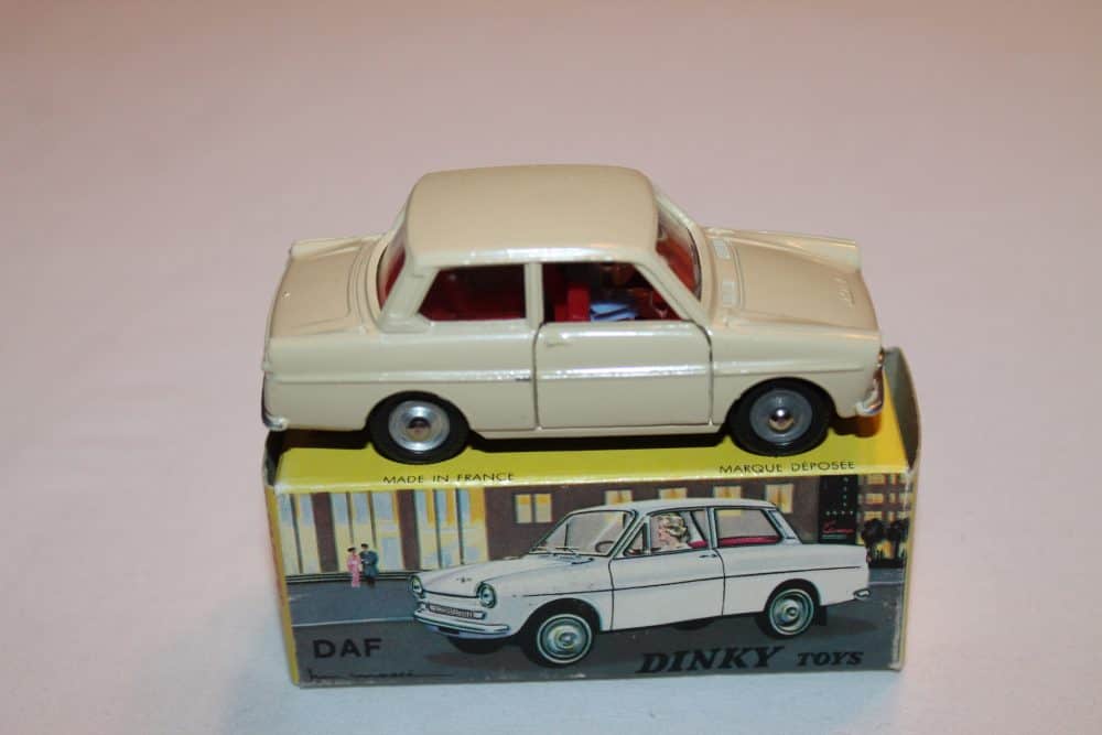 French Dinky Toys 508 Daf-side