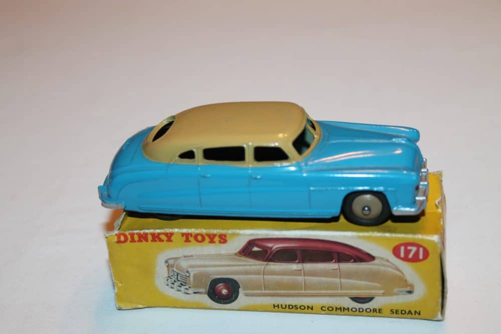 Dinky Toys 171 Hudson Commodore-side