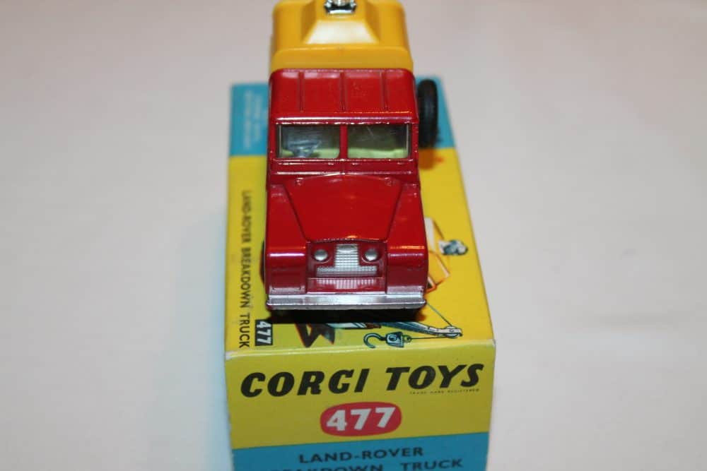 Corgi Toys 477 Land-Rover Breakdown Truck-front