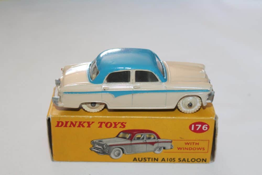 Dinky Toys 176 Austin A105 Saloon-side