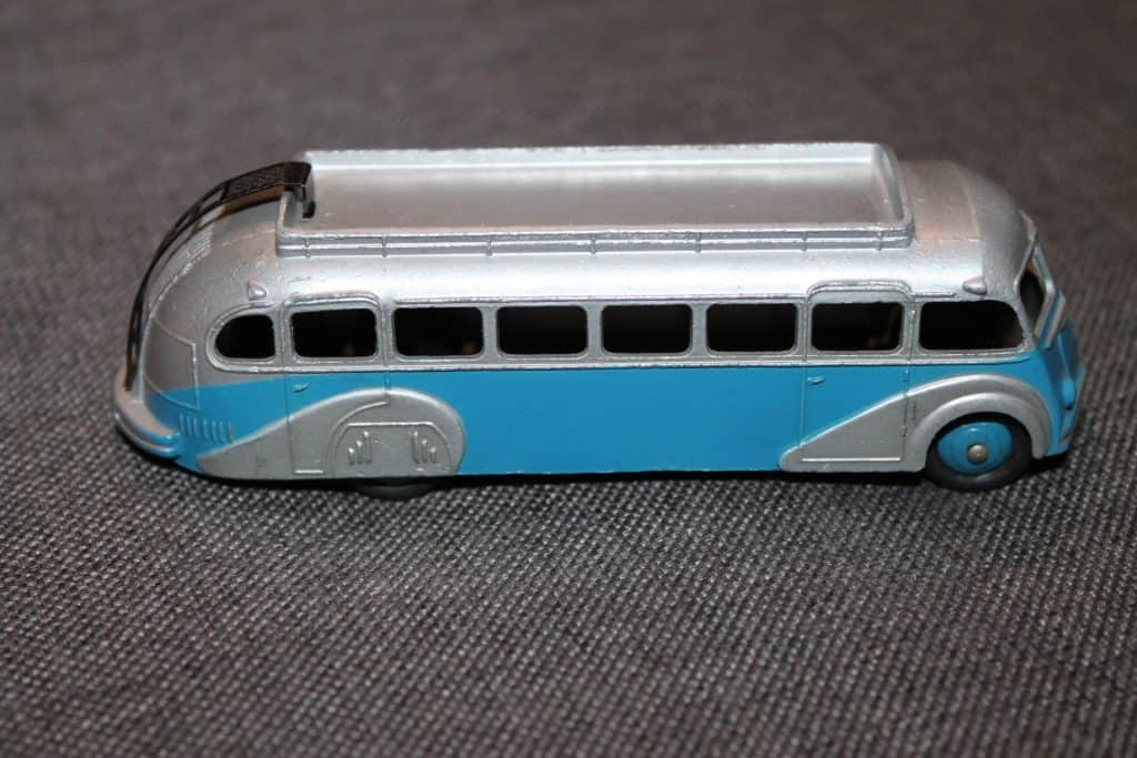 29E Dinky Toys autocar Isobloc - Collection